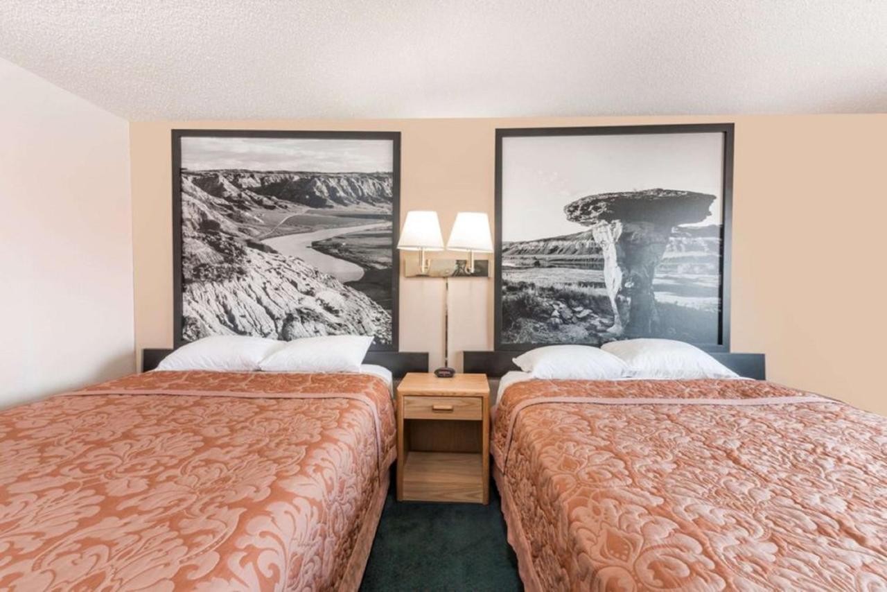 Glendive Lodge Eksteriør billede