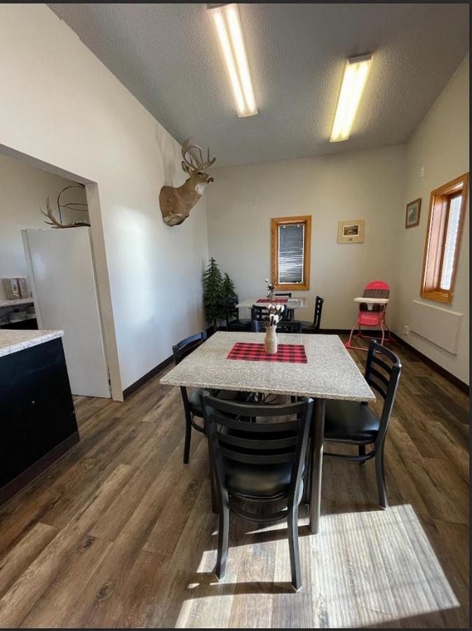 Glendive Lodge Eksteriør billede